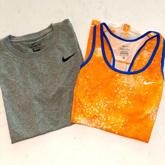 2 Pack Nike Women’s Tops Size Small - Picture 1 of 12